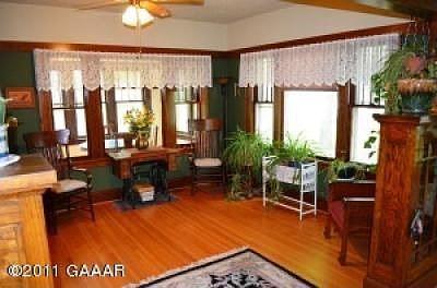 3rd image of 221 Florence Ave