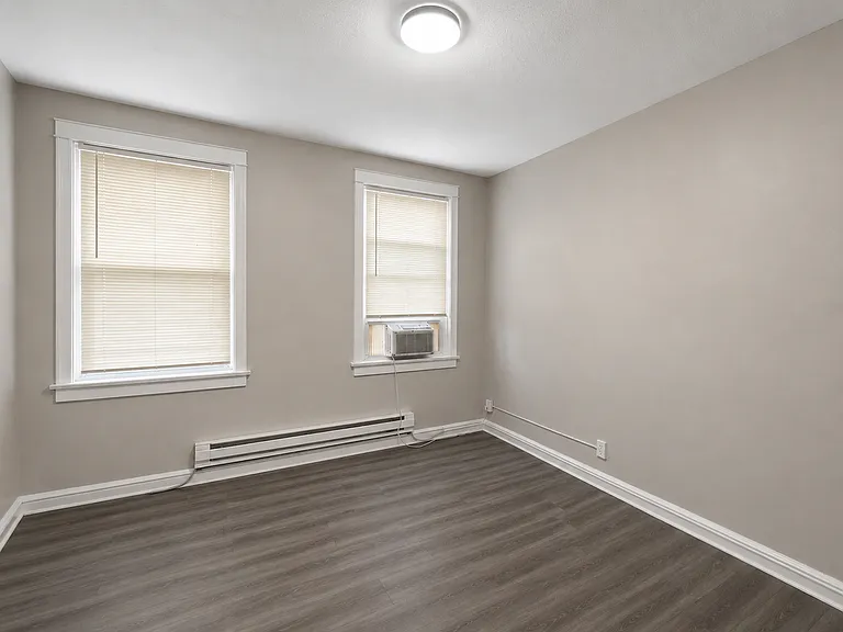 3527 Lyndale Ave — Photo 10