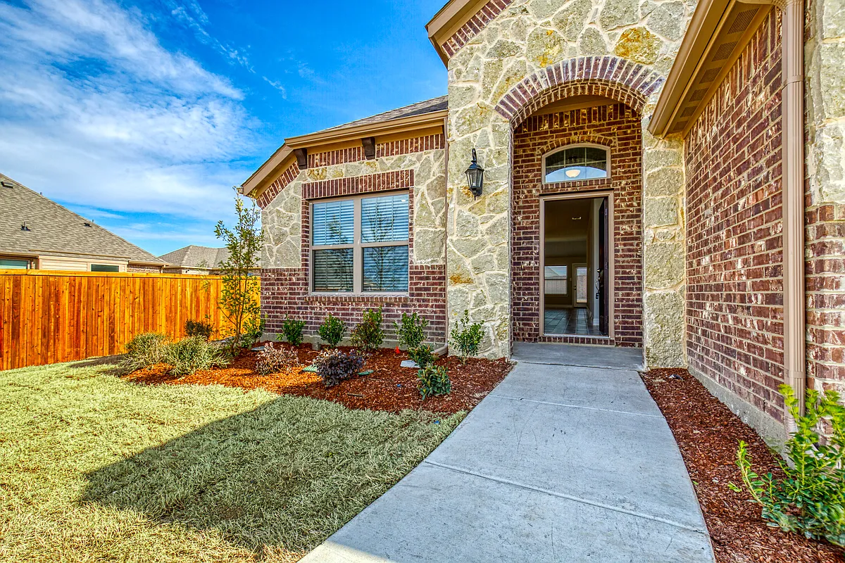 Building Photo - 207 Gardenia Dr