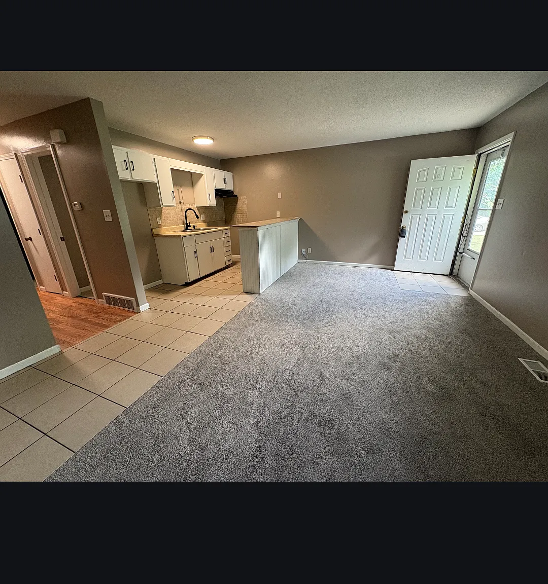 3 bed, $1,250 — Photo 2