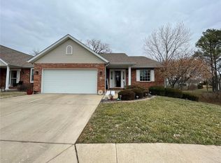 14 Villa Ct, Waterloo, IL 62298
