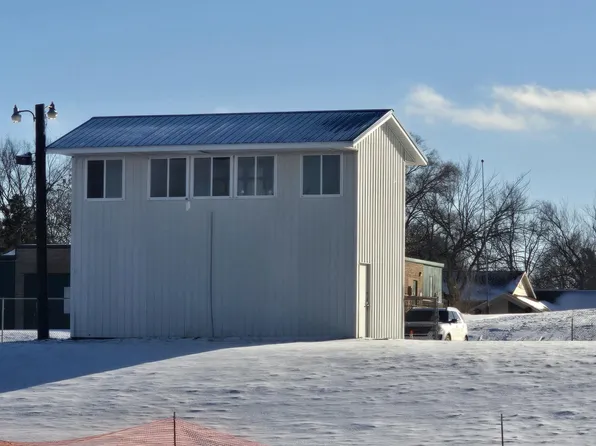 500 W Home St, Edmore, MI 48829