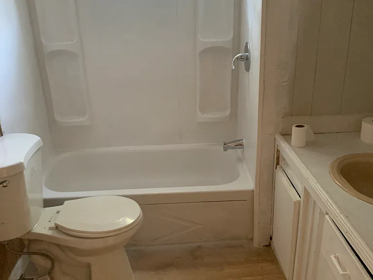 1120 S State St #27 — Photo 4