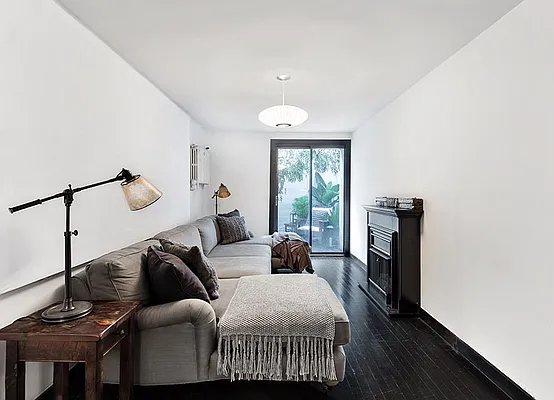 Sold by Warburg | media 1