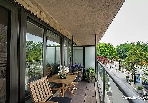4th image of 200 Central Park S APT 3H