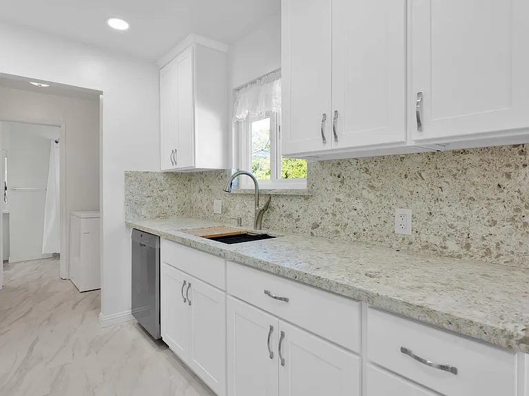 4029 Park Blvd — Photo 11