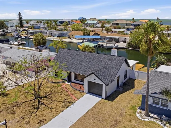 13615 Garris Dr, Hudson, FL 34667