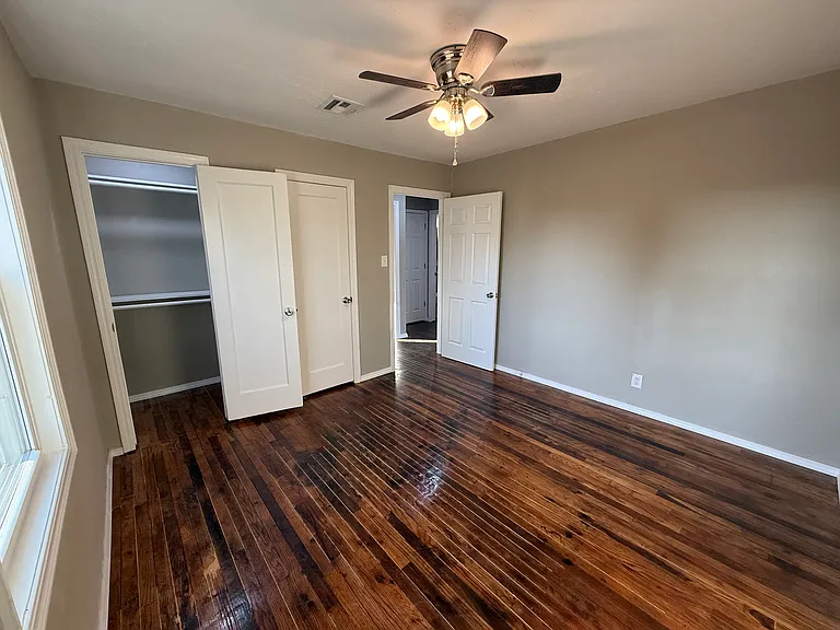 1600 S Aberdeen St — Photo 10