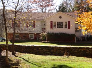 30 Memory Ln, Hopewell Junction, NY 12533