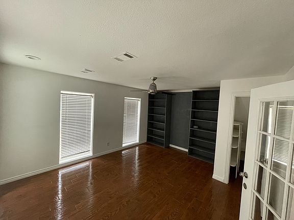 2nd image of 4405 W Cypress Villas Dr