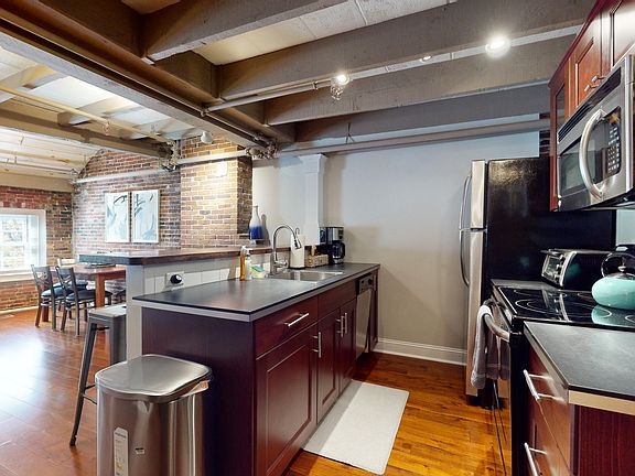 2nd image of 15 Union St #3