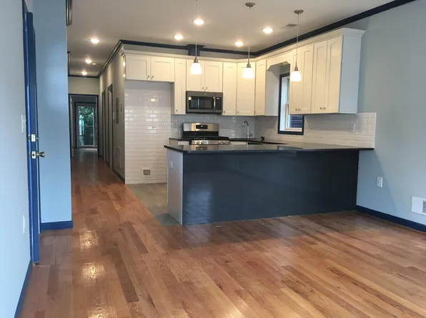 97 W 18th St, Bayonne, NJ 07002