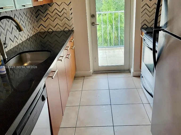 700 NE 63rd St #D408 — Photo 20