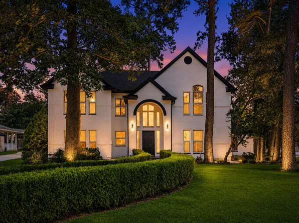 523 Rampart Ln, Conroe, TX 77302