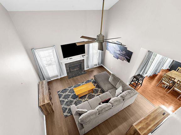 5th image of 41 Indigo Ln