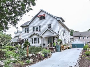 800 N Winton Rd, Rochester, NY 14609