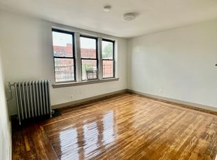 350 Bergen Ave #8, Jersey City, NJ 07304