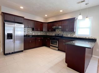 42 Perry Ave #3, Worcester, MA 01610