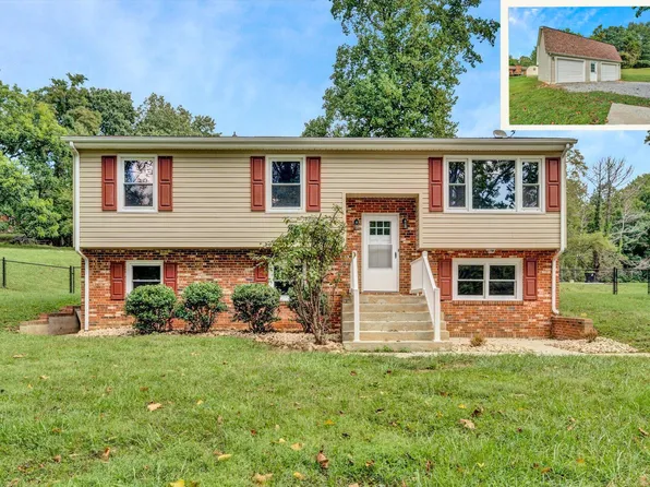15 White Oak Dr, Blue Ridge, VA 24064