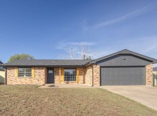 211 SW 78th St, Lawton, OK 73505