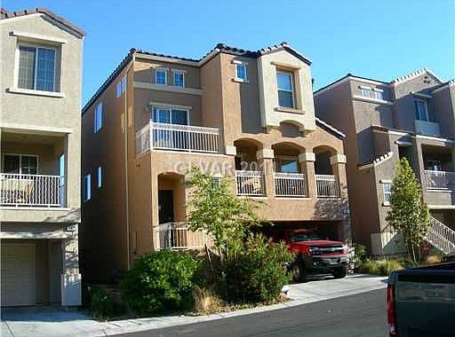 1st image of 10627 W Gilmore Ave
