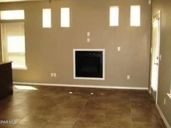 2nd image of 537 Green Village Ct