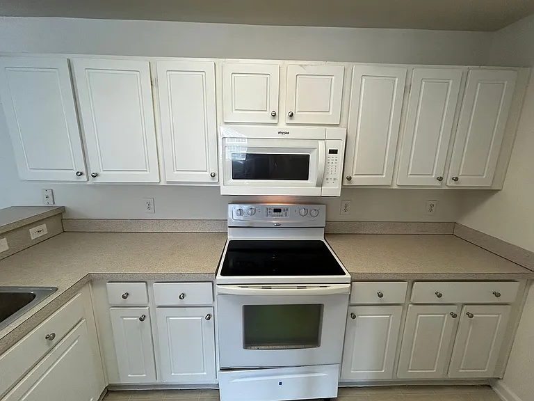 131 Veranda Way #G — Photo 11