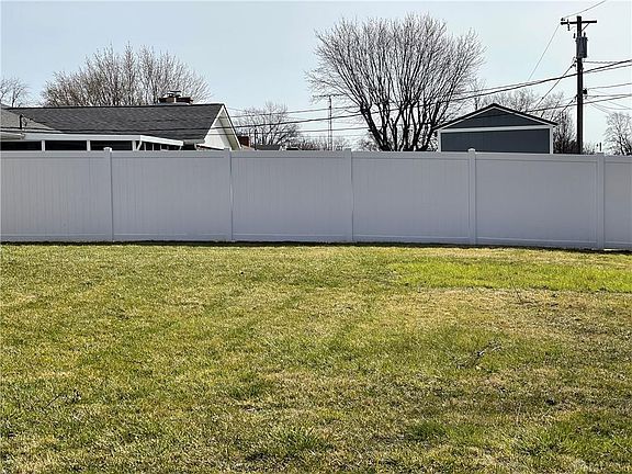 4th image of 6069 Deerfield St
