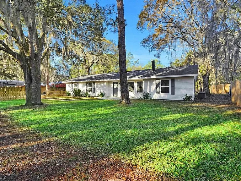 855 S Holmes Blvd — Photo 3