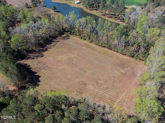 5th image of 58 Harriet Dr