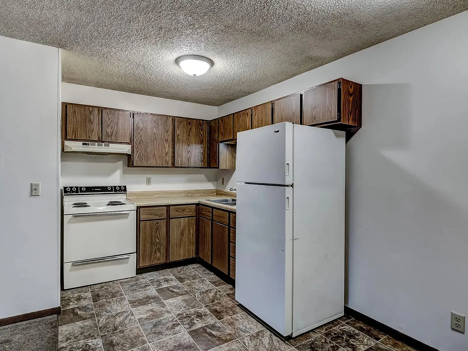 3008 Eldorado Boulevard — Photo 2