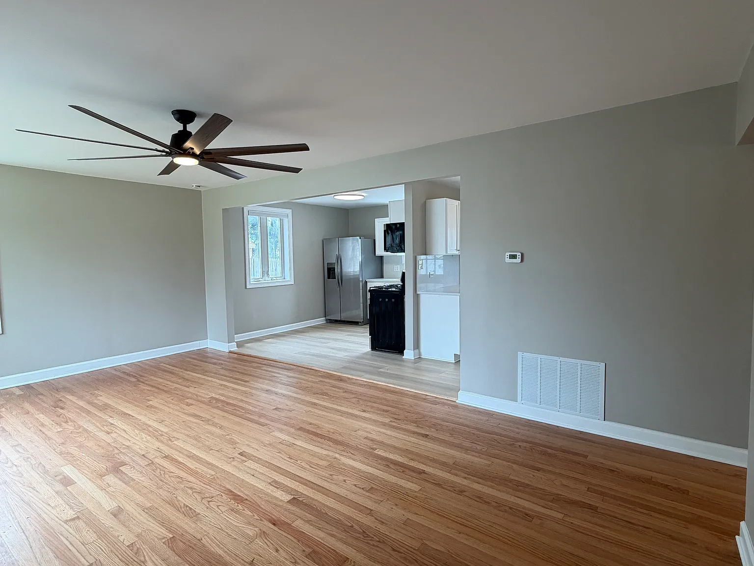 2 bed, 875 sqft, $2,495 — Photo 4
