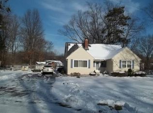 51586 Myrtle Ave, South Bend, IN 46637