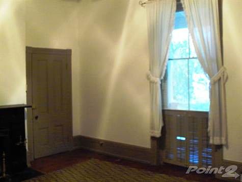 1st floor living room - high ceilings