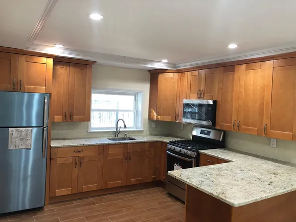 4392 Carpenter Ave #1, Bronx, NY 10466