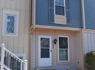 6732 S Holland Way, Littleton, CO 80128