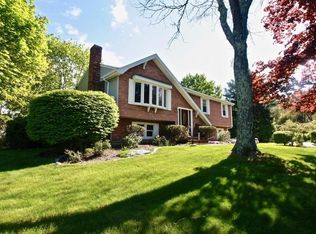 34 Bridle Rd, Bridgewater, MA 02324