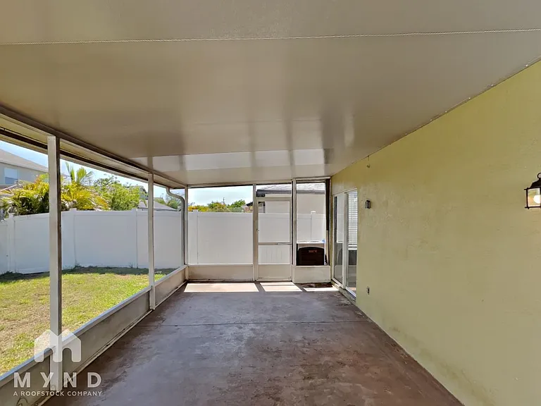 8131 Canterbury Lake Blvd — Photo 29