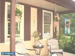 1415 Price Ln, Downingtown, PA 19335