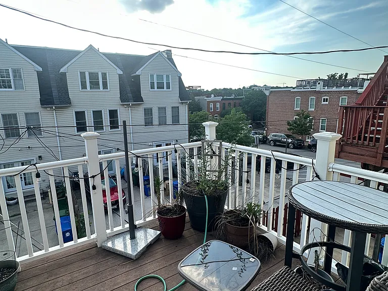 704 S Linwood Ave — Photo 18