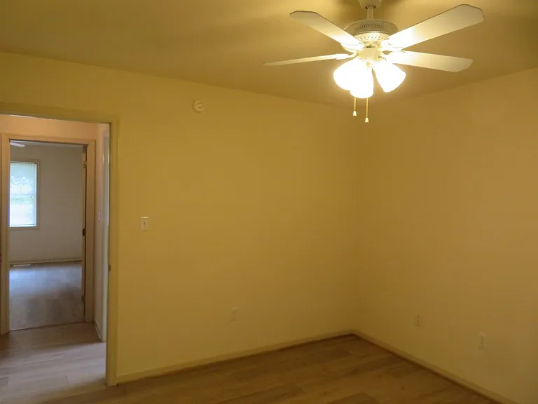 112 Shade Tree Ct — Photo 16