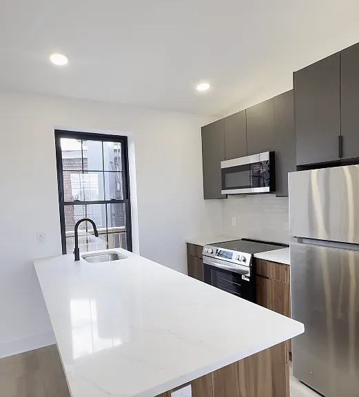 1720 N 24th St #3 — Photo 3