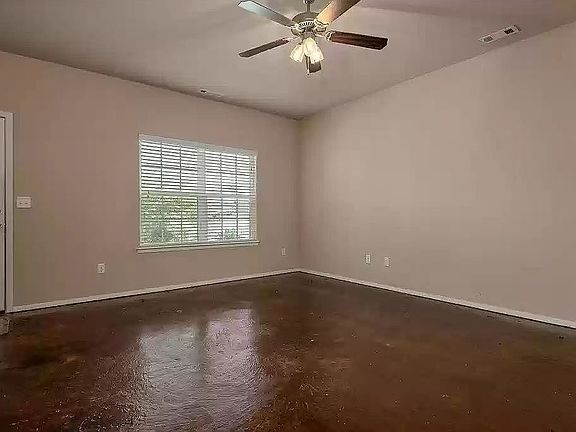 4th image of 906 SW Green World St