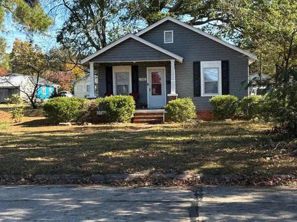 1226 Hamilton St, Roanoke Rapids, NC 27870