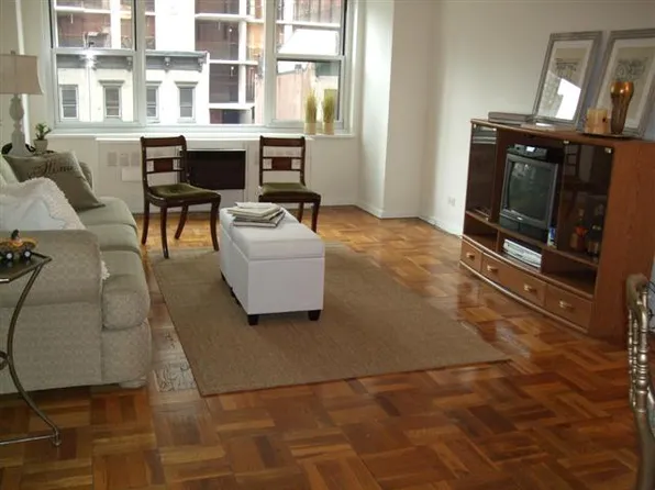 251 East 51st Street image 1 of 3