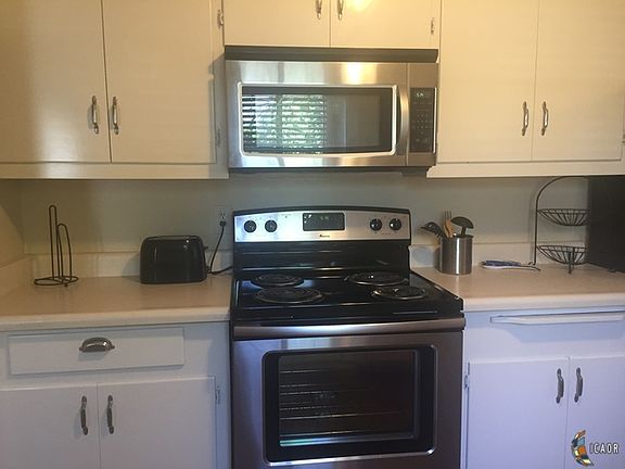 5th image of 729 Chestnut Ave