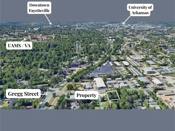 402 W Poplar St #19, Fayetteville, AR 72703