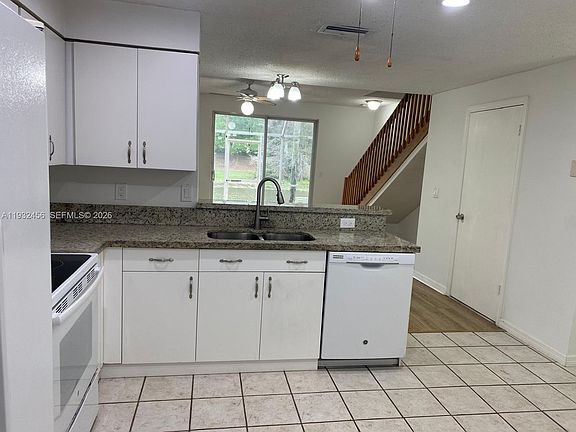 5th image of 1384 Veracruz Ln #4-7