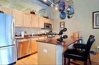 3rd image of 1635 W Belmont Ave APT 216