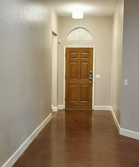 2224 Kerr Trl — Photo 3